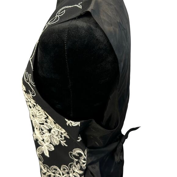 Vintage ICE Black Floral Embroidered Vest Medium Button Front Tie Back - Picture 3 of 13